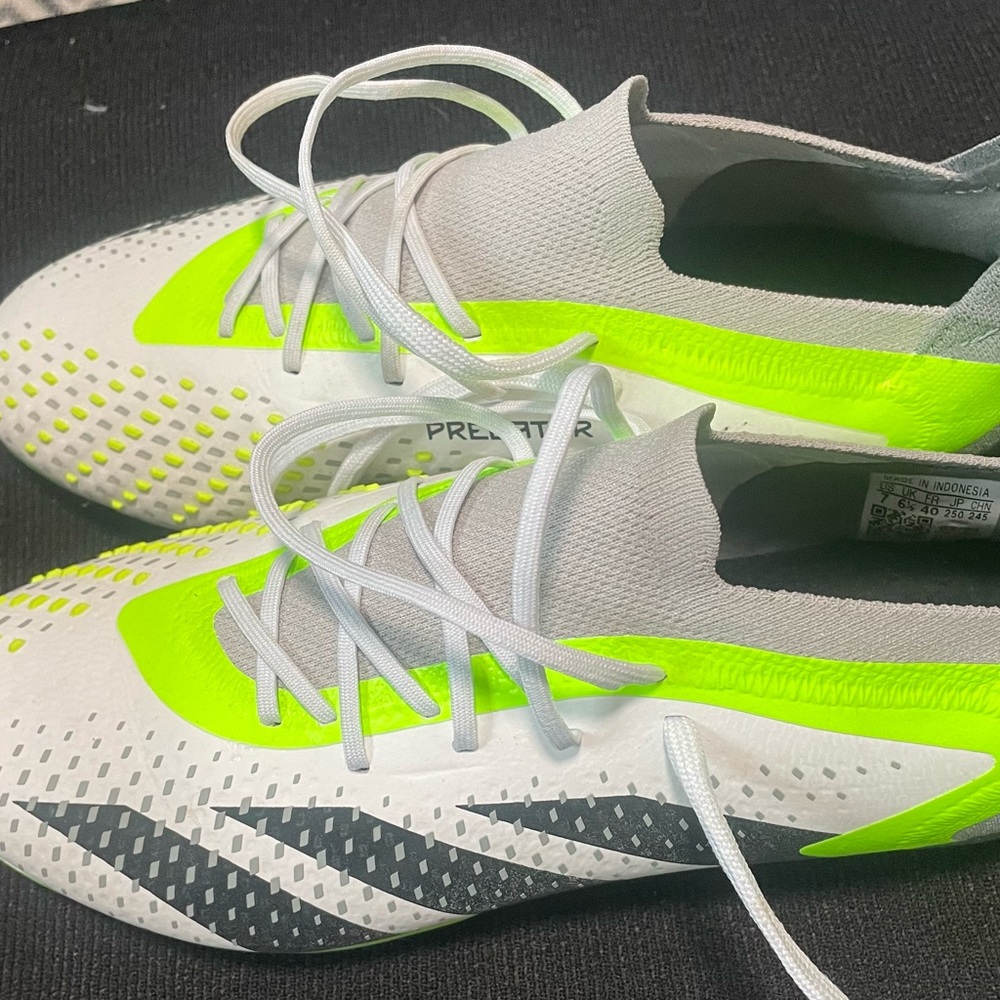 Adidas Predator Accuracy.1 size Men’s 7. Please send offer. Thanks!